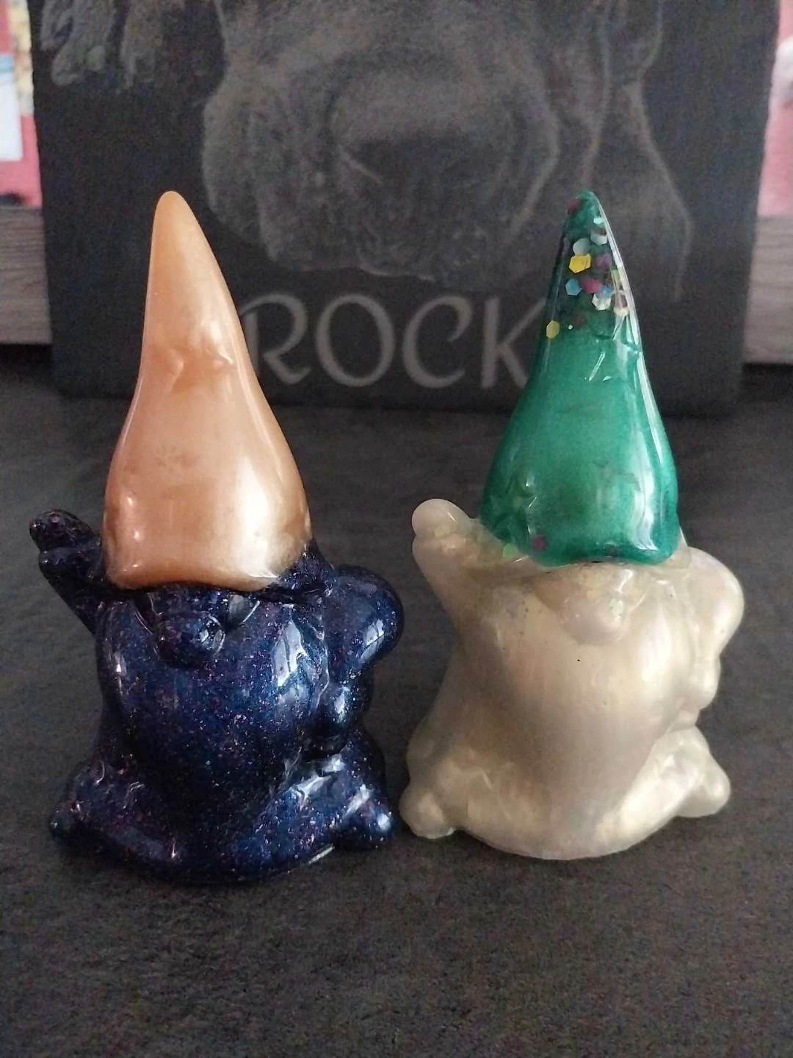 Lot 2 gnomes résine déco
